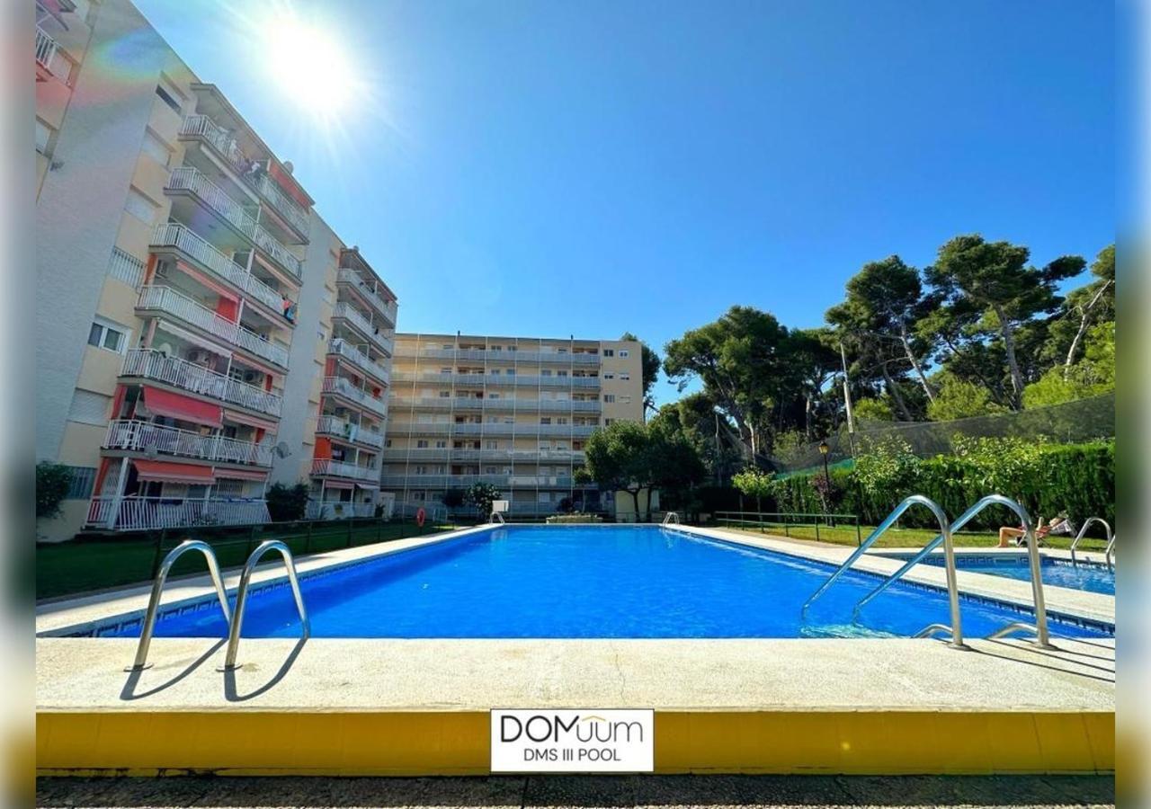 Domuum Holidays - Dms III Pool 萨洛 外观 照片